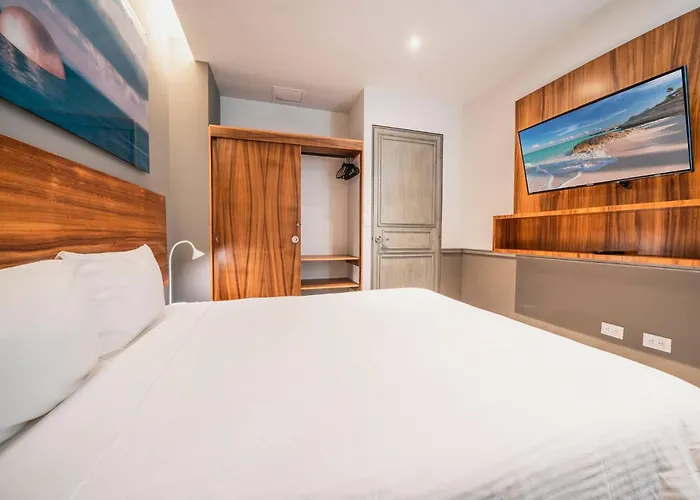 Ocean View 2BR Condo - Singular Joy 204 Playa del Carmen