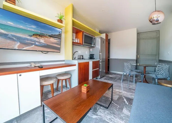 Apartment Ocean View 2Br Condo - Singular Joy 204
