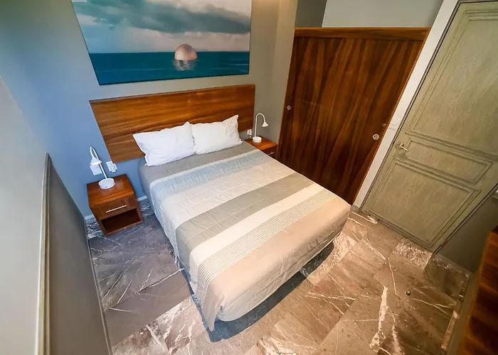 Ocean View 2BR Condo - Singular Joy 204 Apartamento *