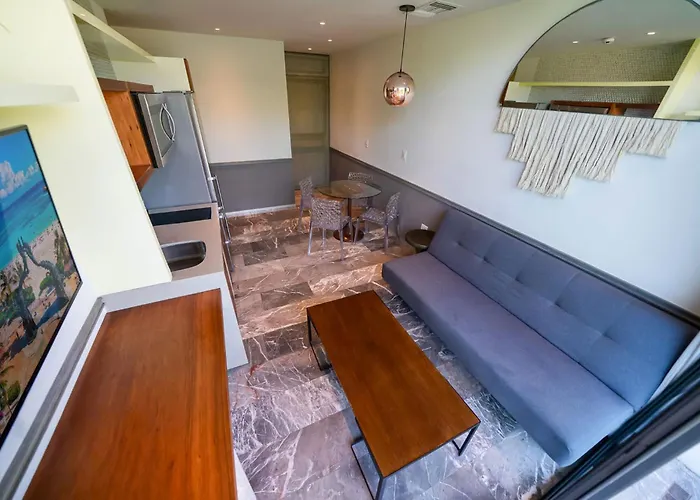 Ocean View 2BR Condo - Singular Joy 204 Apartamento *